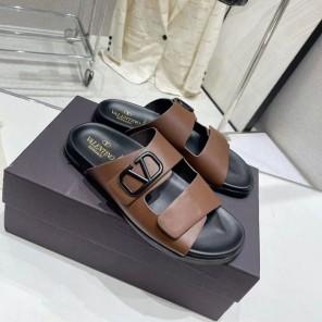 2023 Valentino women shoes