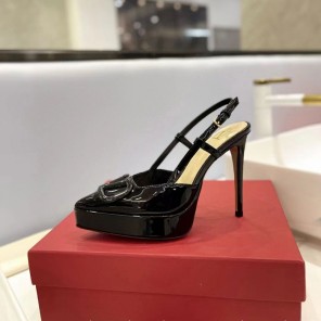 2023 Valentino women shoes