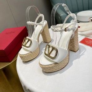 2023 Valentino women shoes