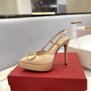 2023 Valentino women shoes