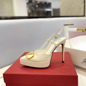 2023 Valentino women shoes