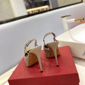 2023 Valentino women shoes