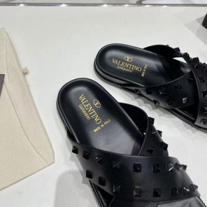 2023 Valentino women shoes