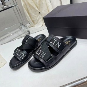 2023 Valentino women shoes