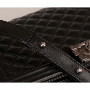 Boy Chanel Flap Shoulder Bag Original Sheepskin A67087 Black in Silver