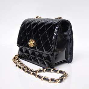Chanel A67116 Classic mini Flap Bag Patent leather Black in Gold