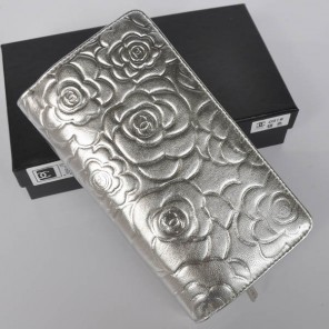 Chanel Matelasse Bi-Fold Wallet Sheepskin Leather C091 Silver