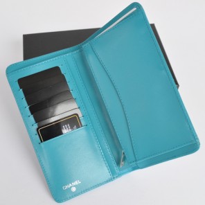 Chanel Patent Leather Bi-Fold Wallet A31508 Lake green