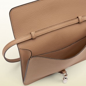 Gucci jackie soft leather convertible wallet