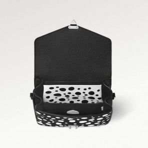 LV x YK Pochette Metis