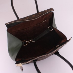 Louis Vuitton Monogram Canvas & Leather W PM M40941 Green