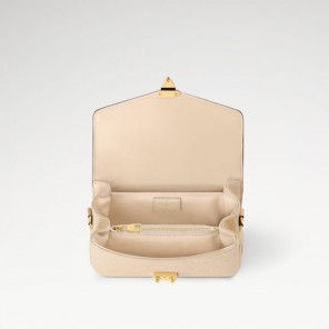 Louis vuitton Pochette Metis East West