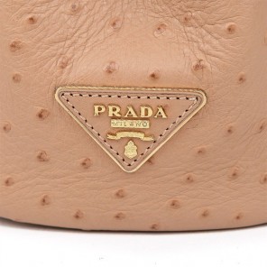 Prada Ostrich Leather Tote Bag 1801 in Bare Pink