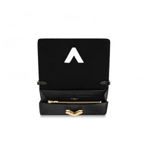 TWIST BELT CHAIN WALLET