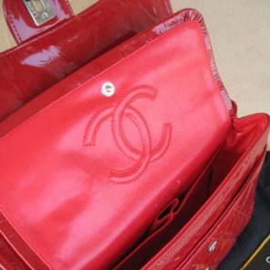 CHANEL Classic Flap Bag Medium