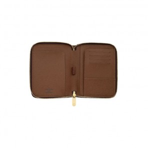 ZIPPED PASSPORT COVER