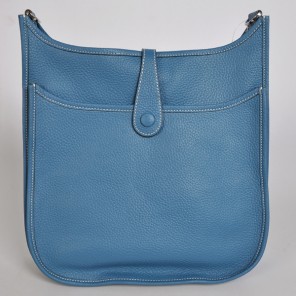 Hermes 28cm Evelyn bag clemence leather in Medium Blue
