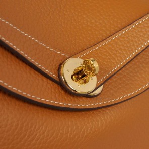 Hermes Lindy 30CM Havanne Handbags 1057 Camel Leather Golden Hardware