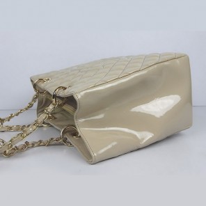 Chanel Apricot Patent Leather Handbags 50995 Gold Hardware