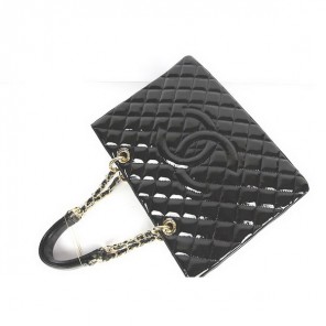 Chanel Black Patent Leather Handbags 50995 Gold Hardware