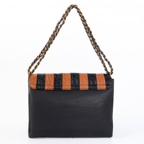 Fendi Earth Genuine leather Shoulder Bag in yellow and Black F2556