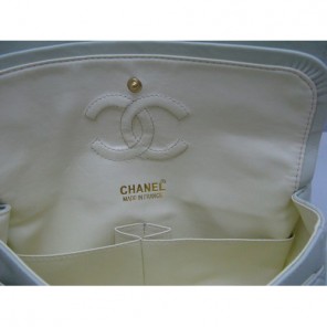Chanel lambskin leather Beige Flap bag with Gold chain