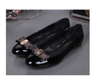 2016 Louis vitton women flat shoes in patent leather SW0318