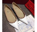 2016 Valentino women Flat shoes in patent leather with Rivet VN0082