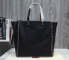 2018 Valentino Garavani Guitar Rockstud Rolling Double reversible tote in calfskin 0979