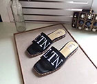 2018 Valentino women Slippersl in Calfskin VN0528