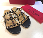 2019 Valentino women Flat shoes VN0652