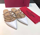 2019 Valentino women Flat shoes VN0624