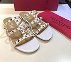 2019 Valentino women Flat shoes VN0651