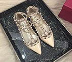 2019 Valentino women Flat shoes with rivet VN0593