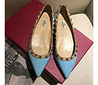 2019 Valentino women Flat shoes with rivet VN0599