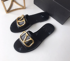 2019 Valentino women Slippers in Calfskin VN0610