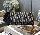 DIOR CHAIN CLUTCH S0021